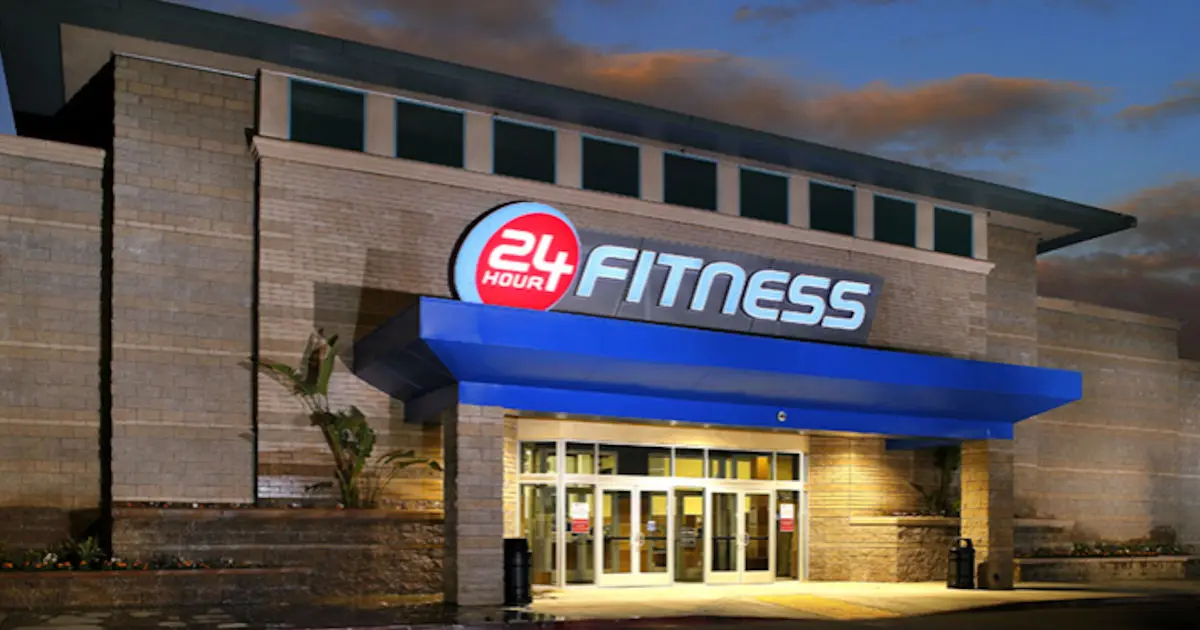 24 Hour Fitness entrance and exterior facade