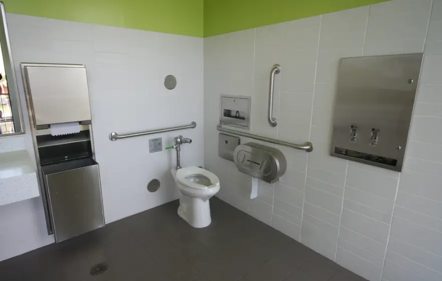 Specialty ceiling and interior building systems in a commercial space